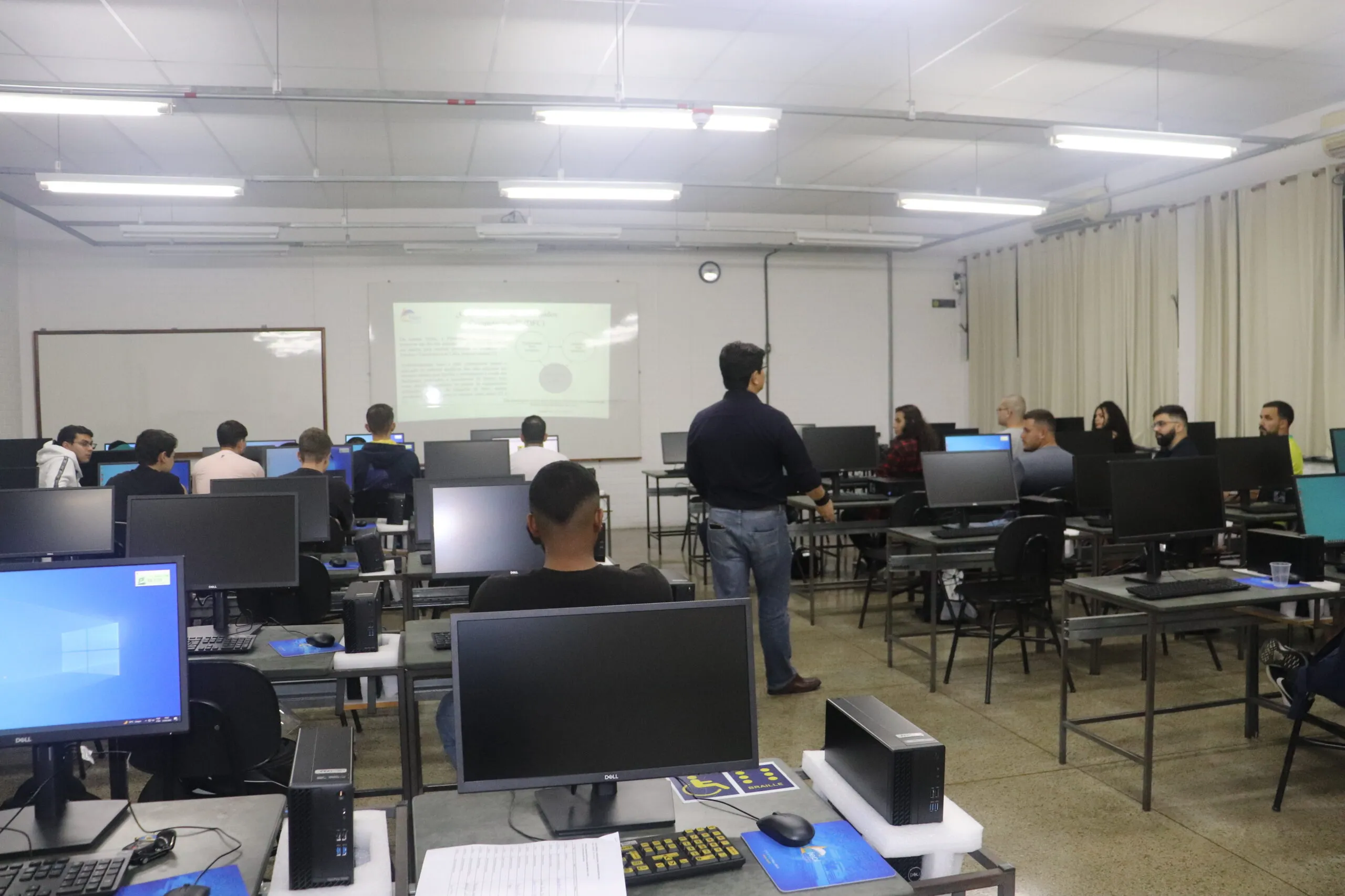 Curso Engenharia Mecânica no Sul de Minas 4